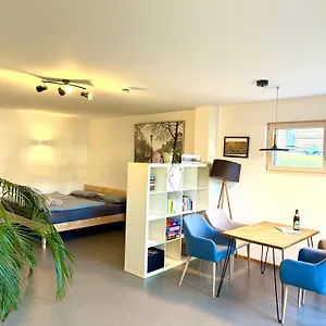 Apartment Helle Souterrain In Laufnähe Zum Wörthsee, Worthsee